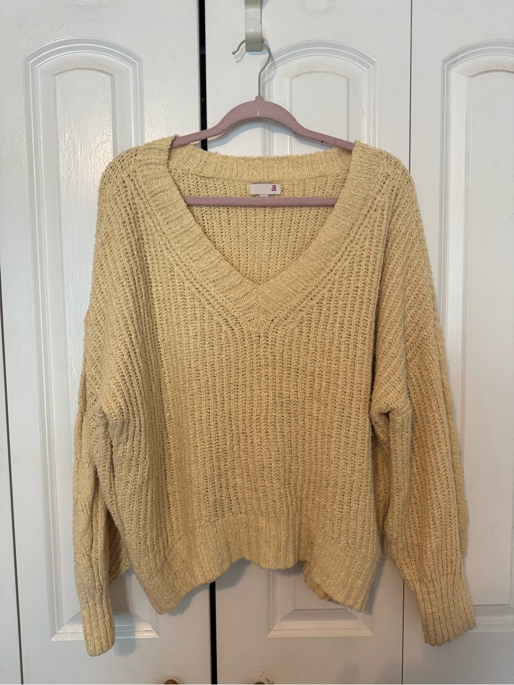 Chunky V-Neck Sweater - Cream